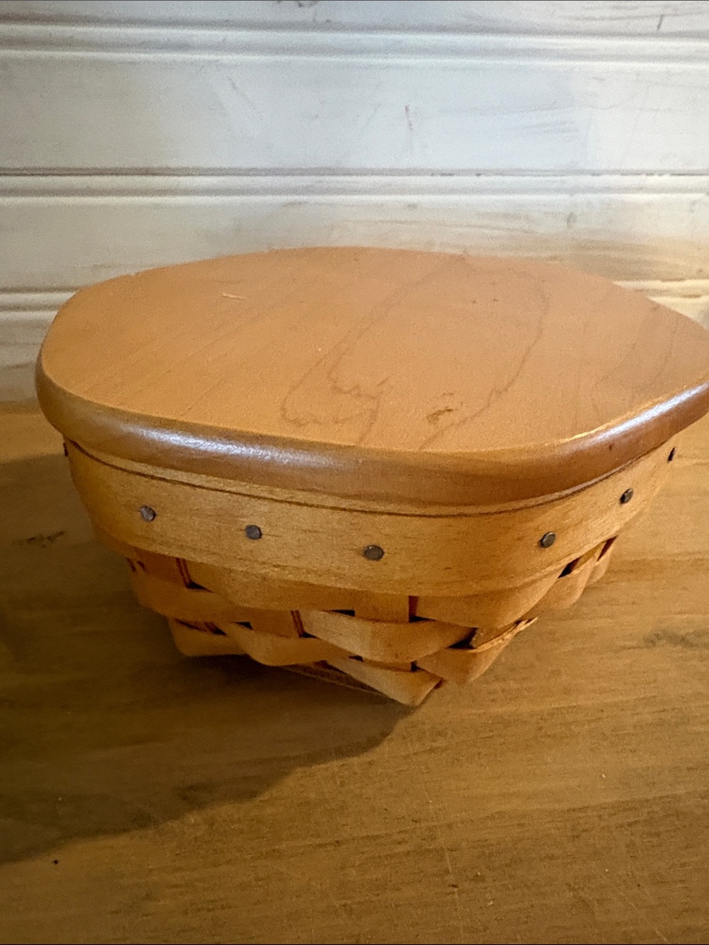 Longaberger Natural Wood Lidded Basket - Light Brown